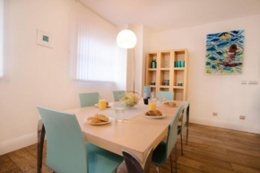 Trendy 2BR Flat in Regents Court